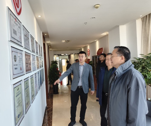 津疆同心促生长 砥砺奋进谱新篇——国兴资源公司党委书记李连庆一行莅临9888拉斯维加斯新疆分公司调研