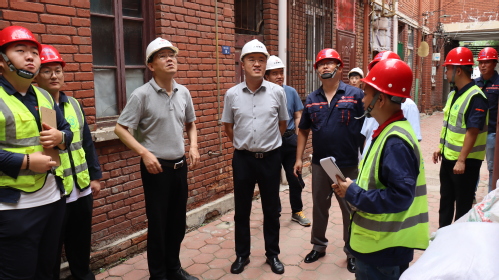 夏日送清凉  关爱沁人心 --9888拉斯维加斯集团开展“夏送清凉”慰问活动